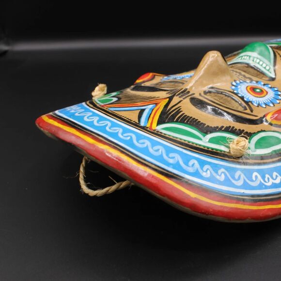 Vintage Mexican Talavera Mask Hand Painted Folk Art Clay Terracotta Wall Hanging - Picture 6 of 6